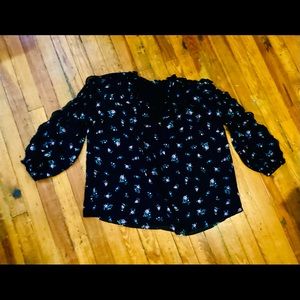 Cold shoulder peasant neck shirt used once beautiful and no issues at all